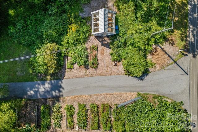 820 Merrills Cove Road, Asheville, NC 28803