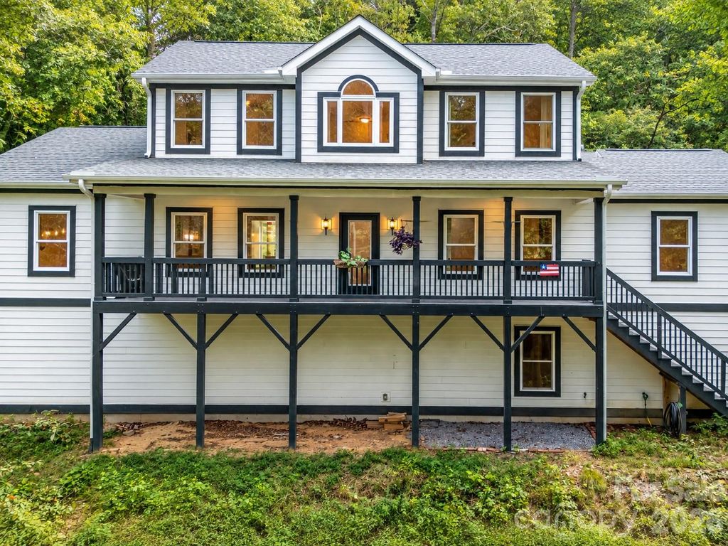 820 Merrills Cove Road, Asheville, NC 28803