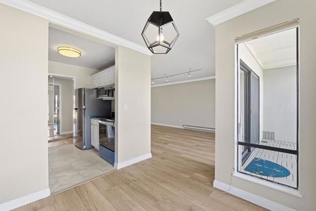 8 Commodore Drive C457, Emeryville, CA 94608