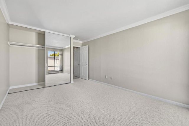 8 Commodore Drive C457, Emeryville, CA 94608