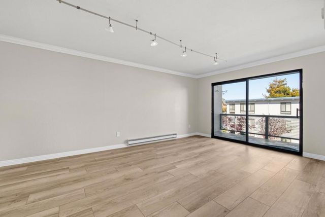 8 Commodore Drive C457, Emeryville, CA 94608