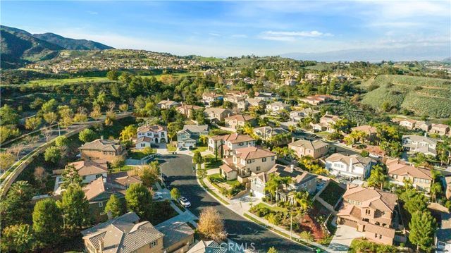 8824 Soothing Court, Corona, CA 92883