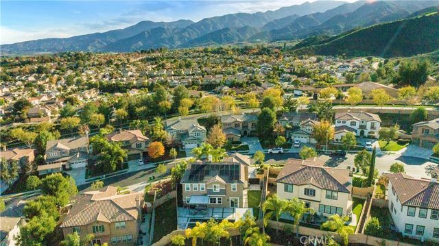 8824 Soothing Court, Corona, CA 92883