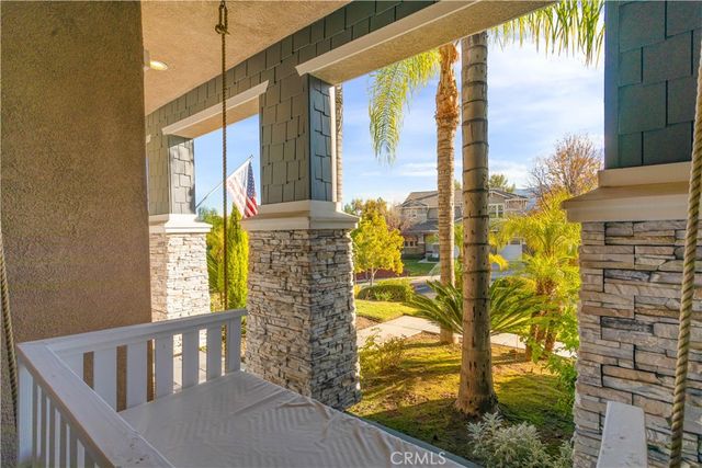 8824 Soothing Court, Corona, CA 92883