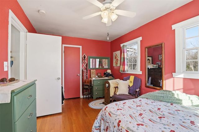 629 N Broadway, Edmond, OK 73034