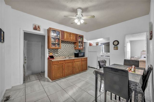 3107 Trowbridge Avenue, Cleveland, OH 44109