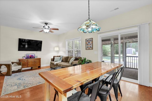 126 Leeward Lane, Hampstead, NC 28443
