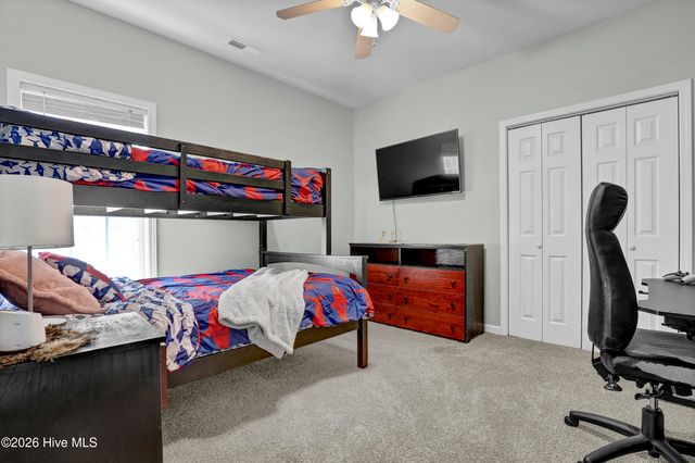 126 Leeward Lane, Hampstead, NC 28443