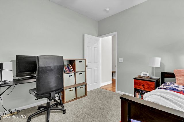 126 Leeward Lane, Hampstead, NC 28443