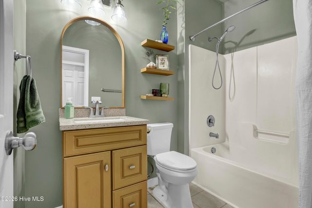 126 Leeward Lane, Hampstead, NC 28443