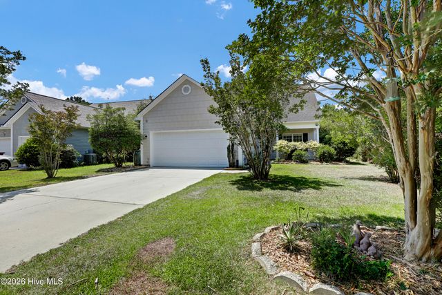 126 Leeward Lane, Hampstead, NC 28443