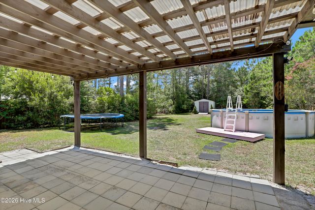 126 Leeward Lane, Hampstead, NC 28443