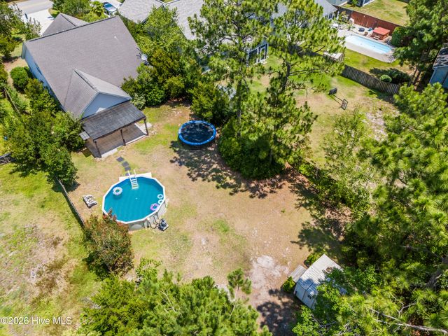 126 Leeward Lane, Hampstead, NC 28443