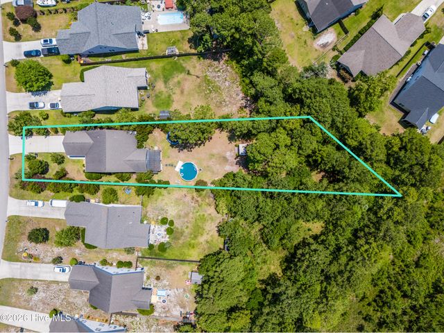 126 Leeward Lane, Hampstead, NC 28443