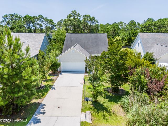 126 Leeward Lane, Hampstead, NC 28443