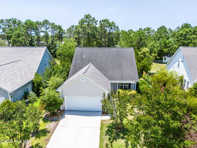 126 Leeward Lane, Hampstead, NC 28443