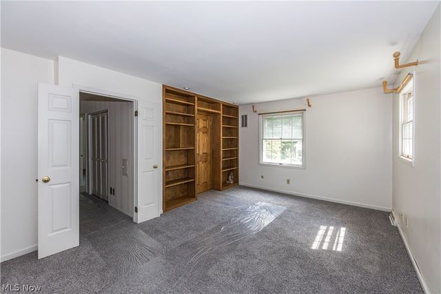2070 White Pond Drive, Akron, OH 44313