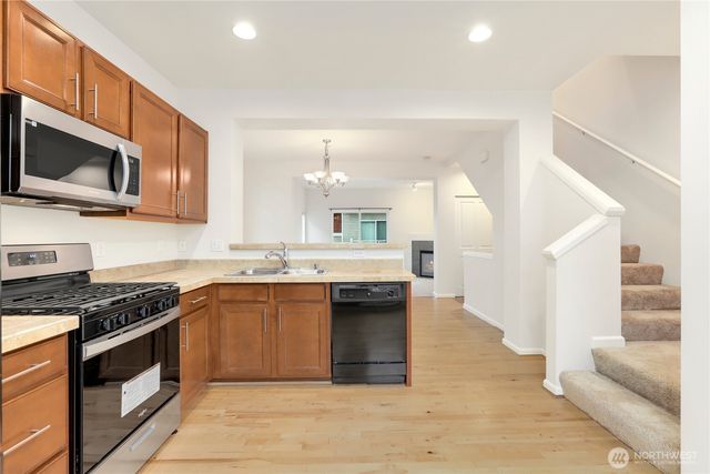 212 126th Street SE #A, Everett, WA 98208