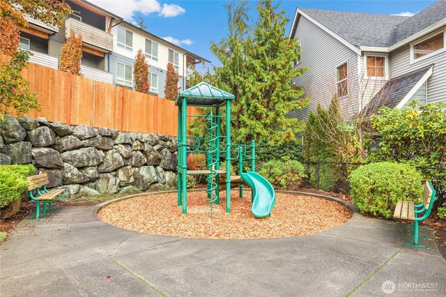 212 126th Street SE #A, Everett, WA 98208