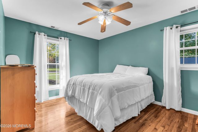 17 Cooper Drive, Howell, NJ 07731
