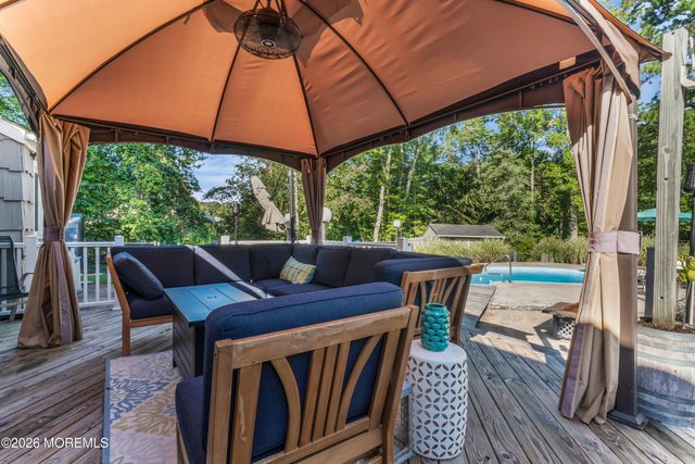 17 Cooper Drive, Howell, NJ 07731
