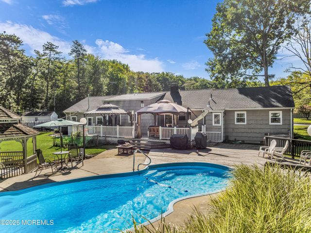 17 Cooper Drive, Howell, NJ 07731
