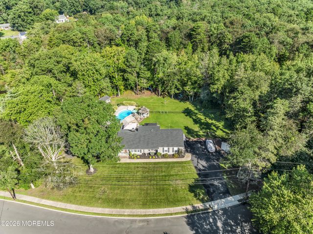 17 Cooper Drive, Howell, NJ 07731