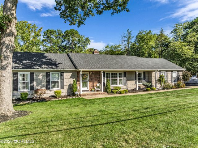 17 Cooper Drive, Howell, NJ 07731