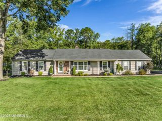 17 Cooper Drive, Howell, NJ 07731