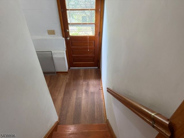 301 Valley Rd, Clifton City, NJ 07013