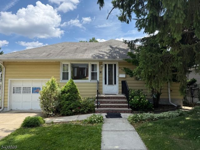 301 Valley Rd, Clifton City, NJ 07013