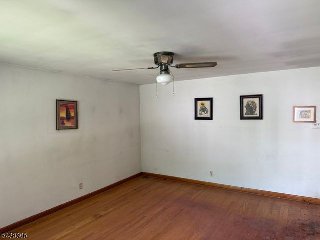 301 Valley Rd, Clifton City, NJ 07013