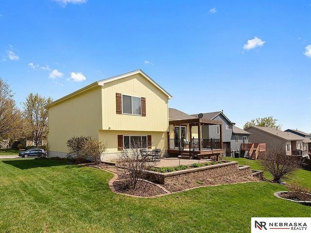 16364 Butler Avenue, Omaha, NE 68116