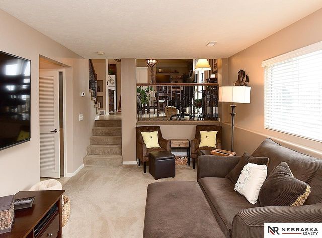 16364 Butler Avenue, Omaha, NE 68116