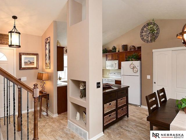 16364 Butler Avenue, Omaha, NE 68116