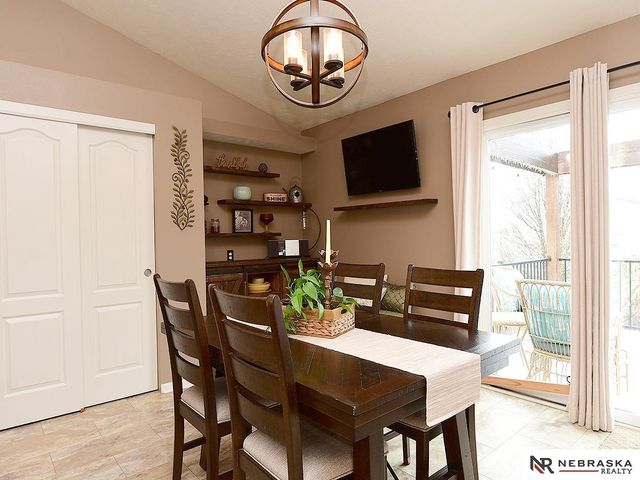 16364 Butler Avenue, Omaha, NE 68116