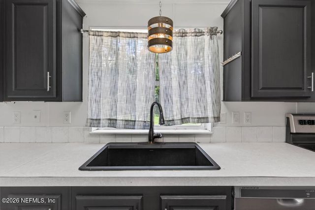 11520 OLD KINGS Road, Jacksonville, FL 32219