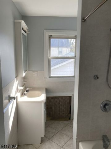 100 Claremont Ave, Verona Twp., NJ 07044