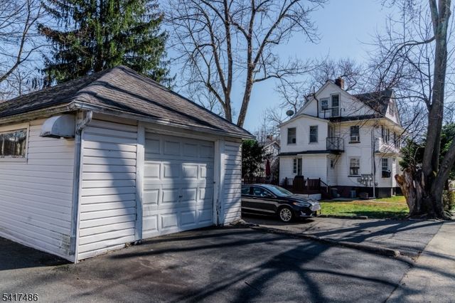 100 Claremont Ave, Verona Twp., NJ 07044