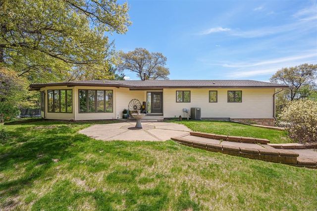 E655 Woodridge Drive, Eau Claire, WI 54701