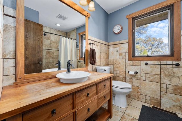 E655 Woodridge Drive, Eau Claire, WI 54701