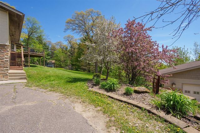 E655 Woodridge Drive, Eau Claire, WI 54701