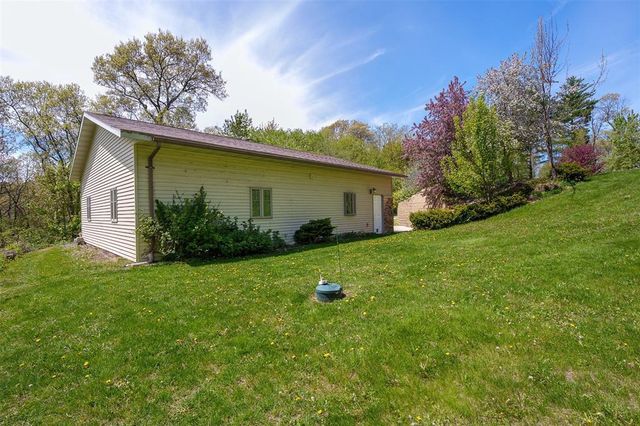E655 Woodridge Drive, Eau Claire, WI 54701