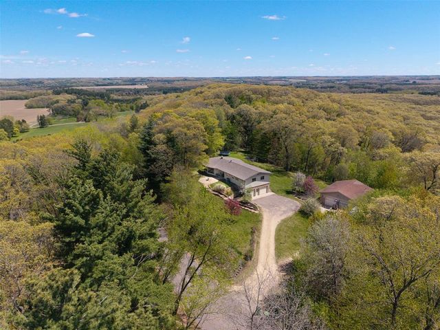 E655 Woodridge Drive, Eau Claire, WI 54701