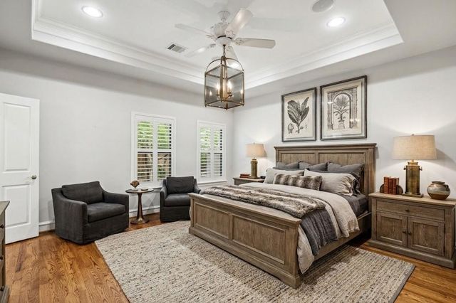 24 Hackberry Lane B, Houston, TX 77027