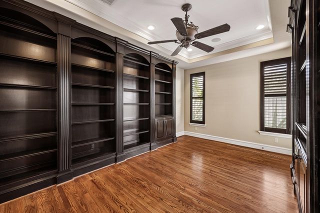 24 Hackberry Lane B, Houston, TX 77027