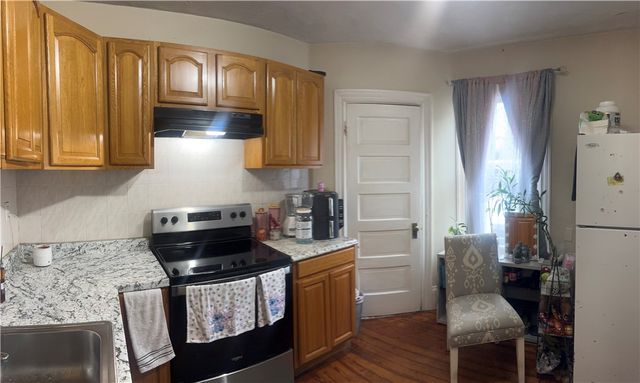 30 Bridgham Street, Providence, RI 02907