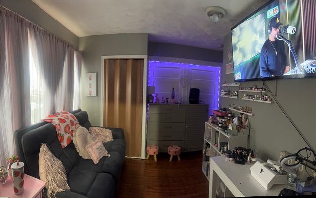 30 Bridgham Street, Providence, RI 02907