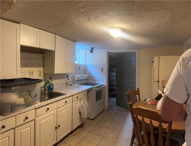 30 Bridgham Street, Providence, RI 02907