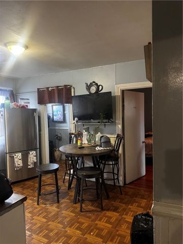 30 Bridgham Street, Providence, RI 02907